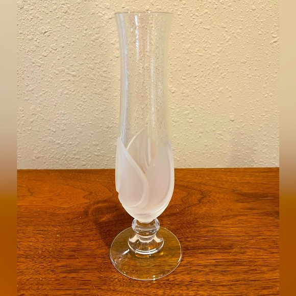 Florence by CRISTAL D'ARQUES-DURAND 8.5” Discontinued glass vase. Made in France - Picture 3 of 4